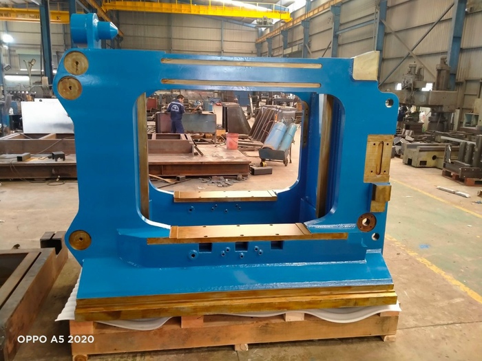 Industrial machine frame exported to Italy