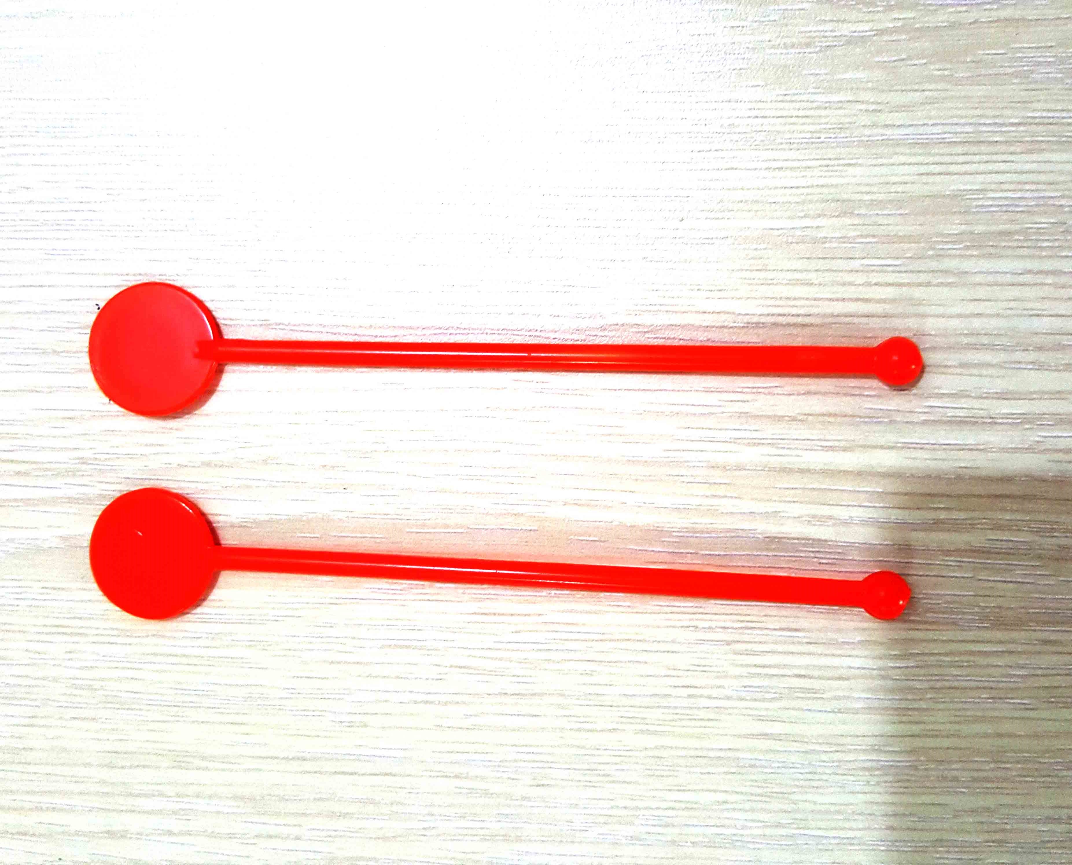 Plastic spoon