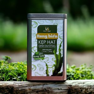 Seaweed snack with nutritious seeds