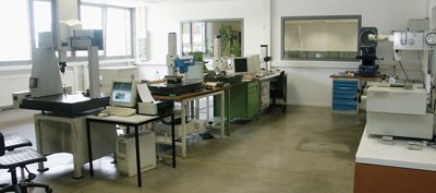 B & S METALLBE- UND -VERARBEITUNGS GMBH factory image 3