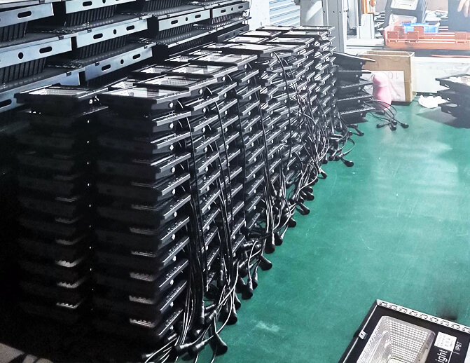 Luxcruz Lighting Limited LED Wall Light