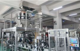 Liquid filling machine