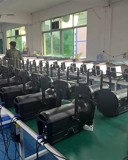 Guangzhou Zhuoyi Photoelectric Tech., Co., Ltd. LED Moving Head Light