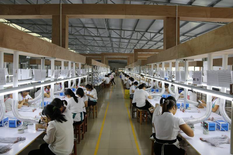 Dongguan Geku Acoustics Co., Ltd. TWS Headsets
