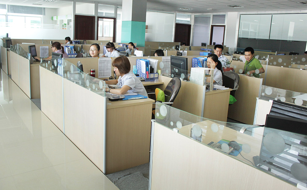 Shenzhen Roman Technology Co., Ltd. Bluetooth Headsets