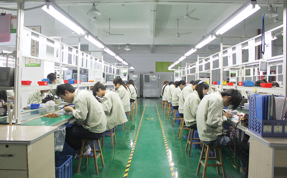 Shenzhen Roman Technology Co., Ltd. TWS Earbuds