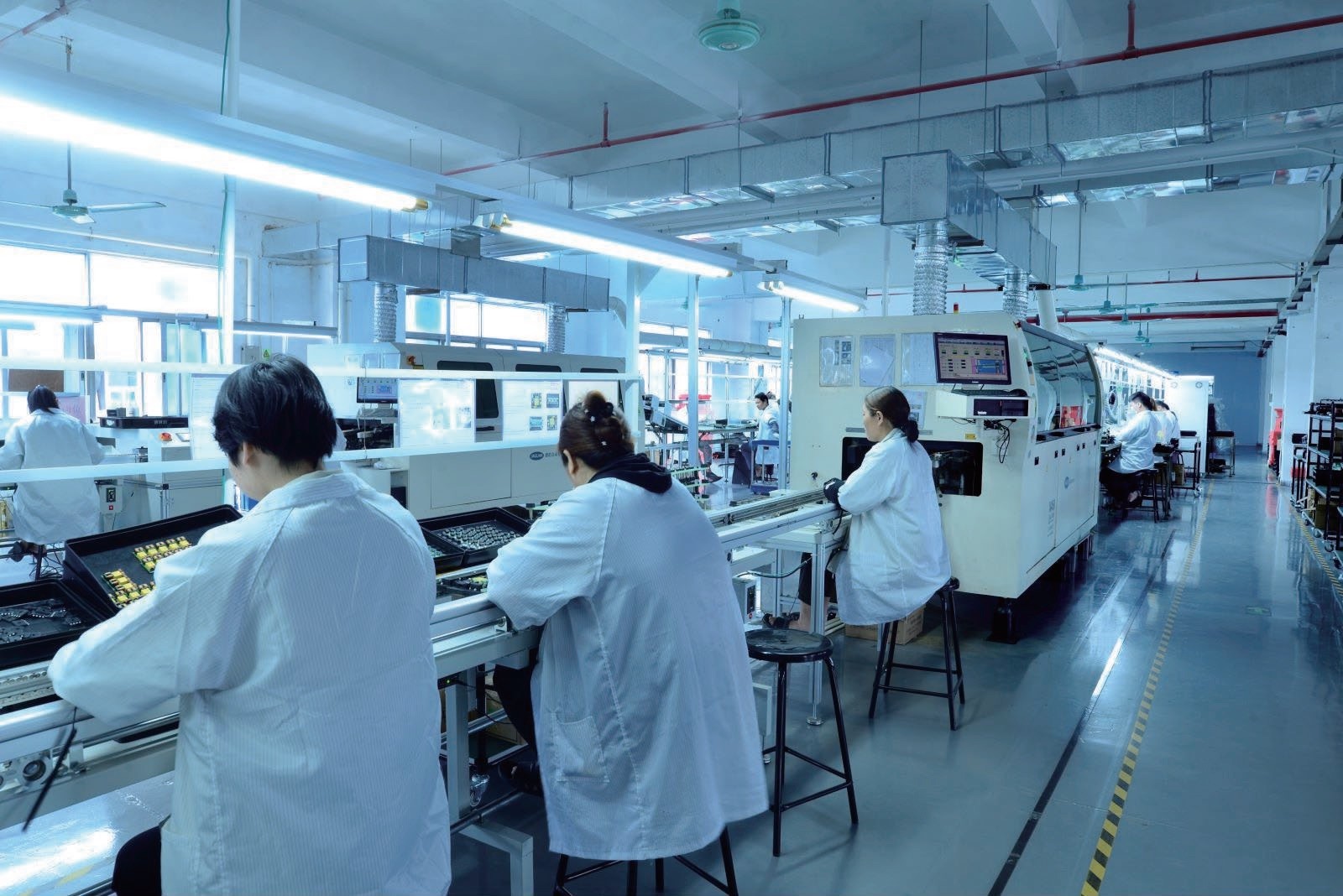 Dongguan Baolaipo Communication Technology Co., Ltd. GaN Charger