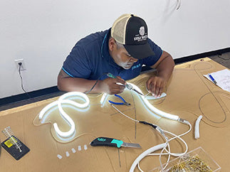 Hunan Kangxuan Technology Co., Ltd. neon light strip