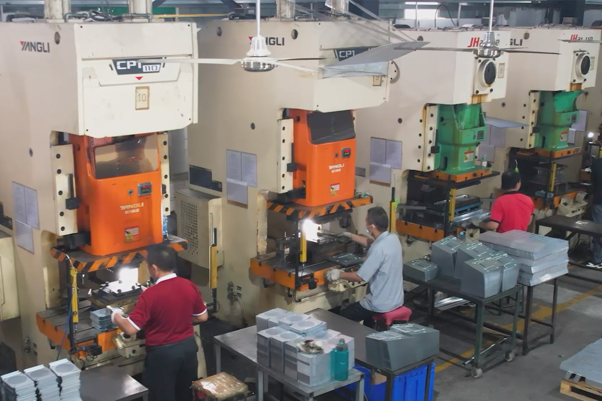 Shenzhen Yicheng Computer Equipment Co., Ltd. factory image 2