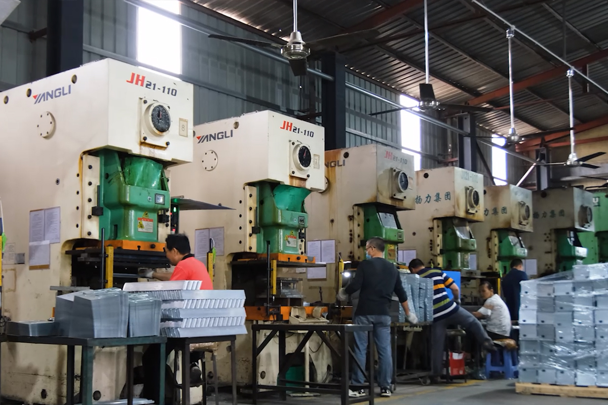 Shenzhen Yicheng Computer Equipment Co., Ltd. factory image 6