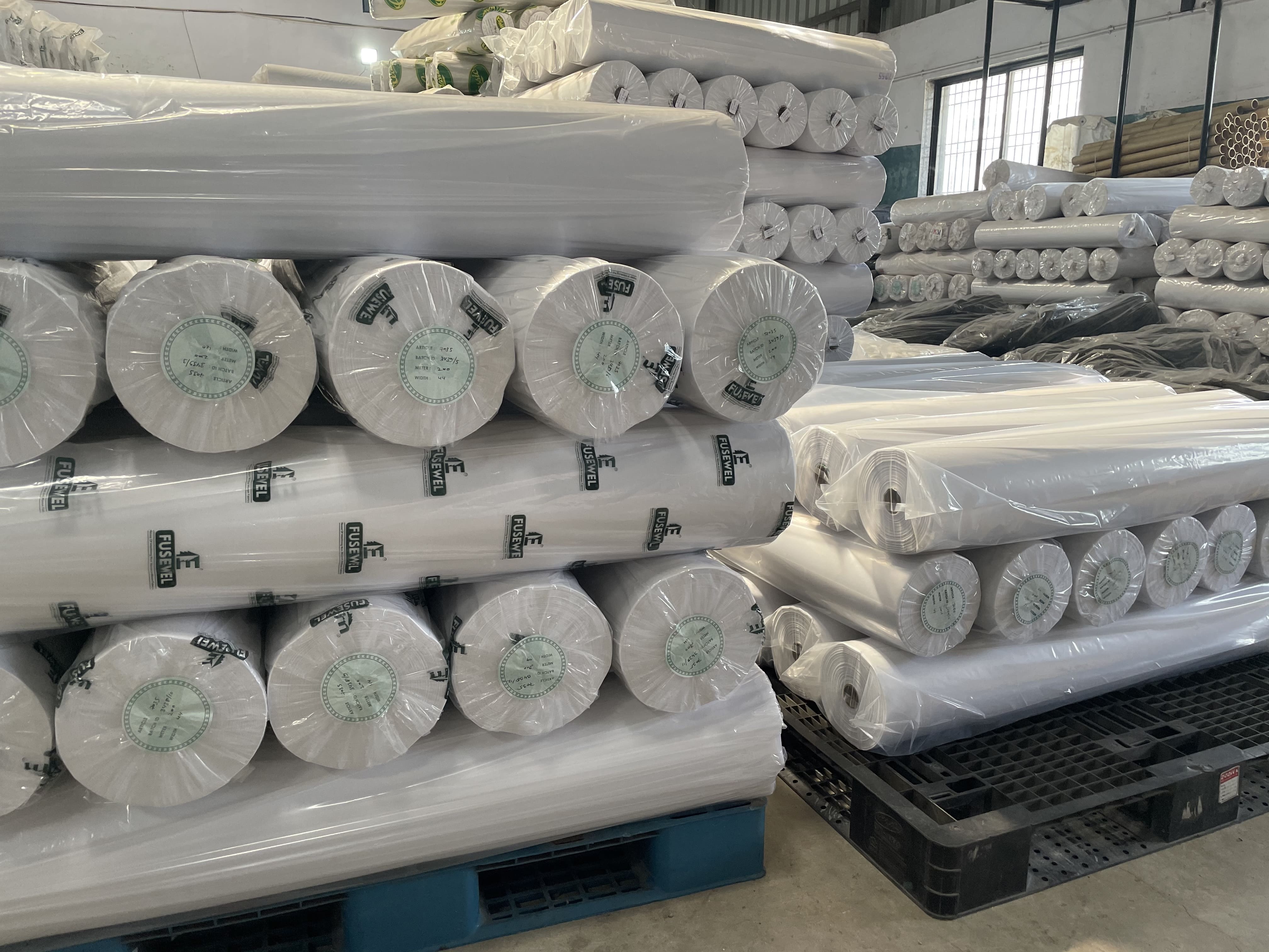 Essbee Nonwovens Llp Fusible Interlining Fabric