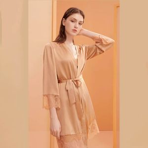 Women 19 Momme Mulberry Silk Robe Set