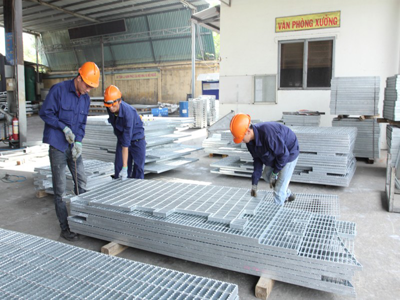Bien Hoa Zinc Hot-Dip Galvanization - Bien Hoa Hot Dip Company Limited Galvanized telecommunication towers