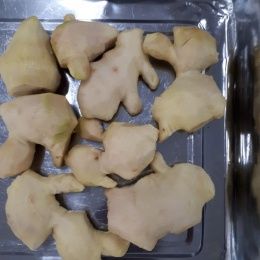 IQF Ginger whole peeling