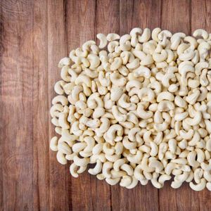 Cashew Nuts WW320