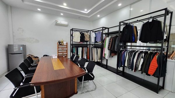 cvjces6ph6sc738ofong.jpg