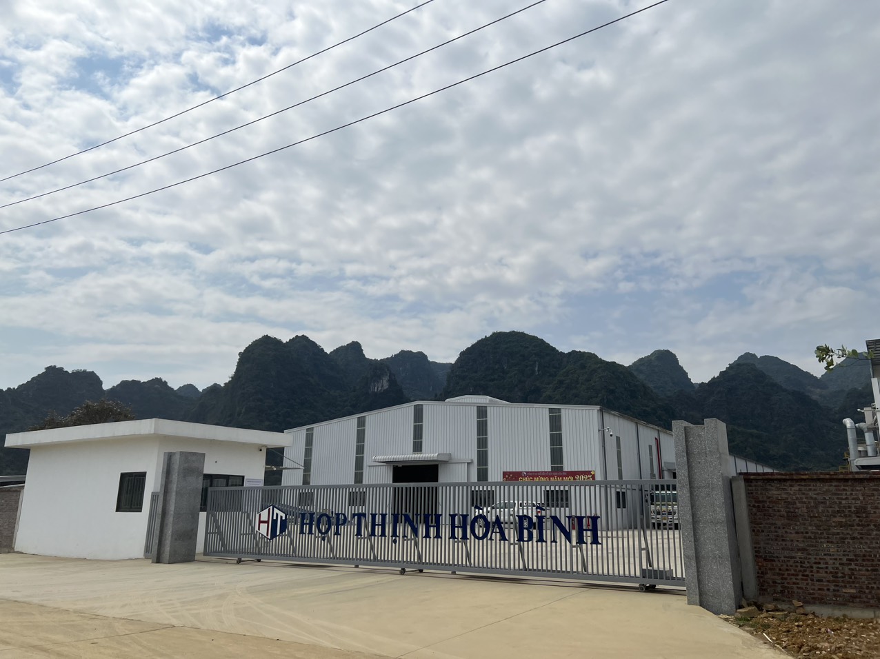 Hop Thinh Hoa Binh Wood Processing Joint Stock Company Laminate flooring