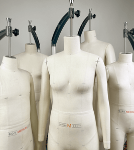 woven sportswear and leisure outerwear garments