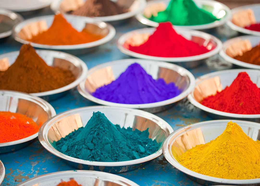 Organic and inorganic pigments