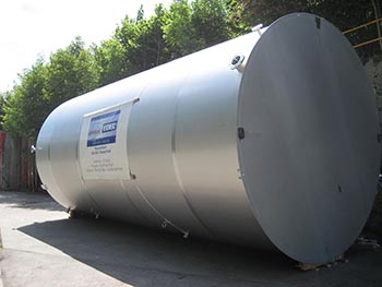 Beverage containers & beverage tanks made of stainless steel for the beverage industry