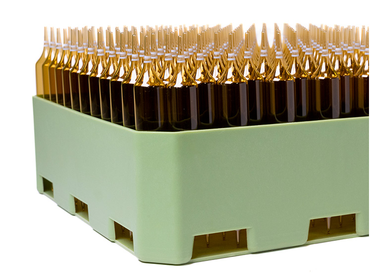 Primary pharmaceutical packaging in glass