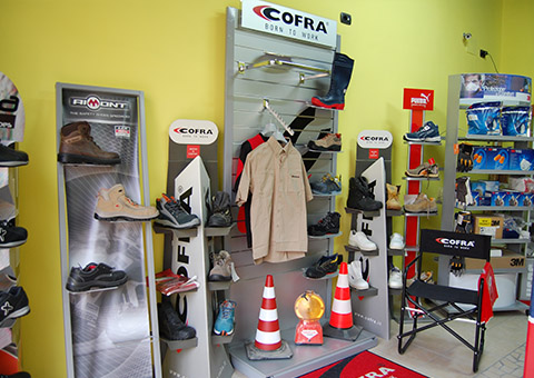 A & M DI AVERSA MICHELE factory image 3