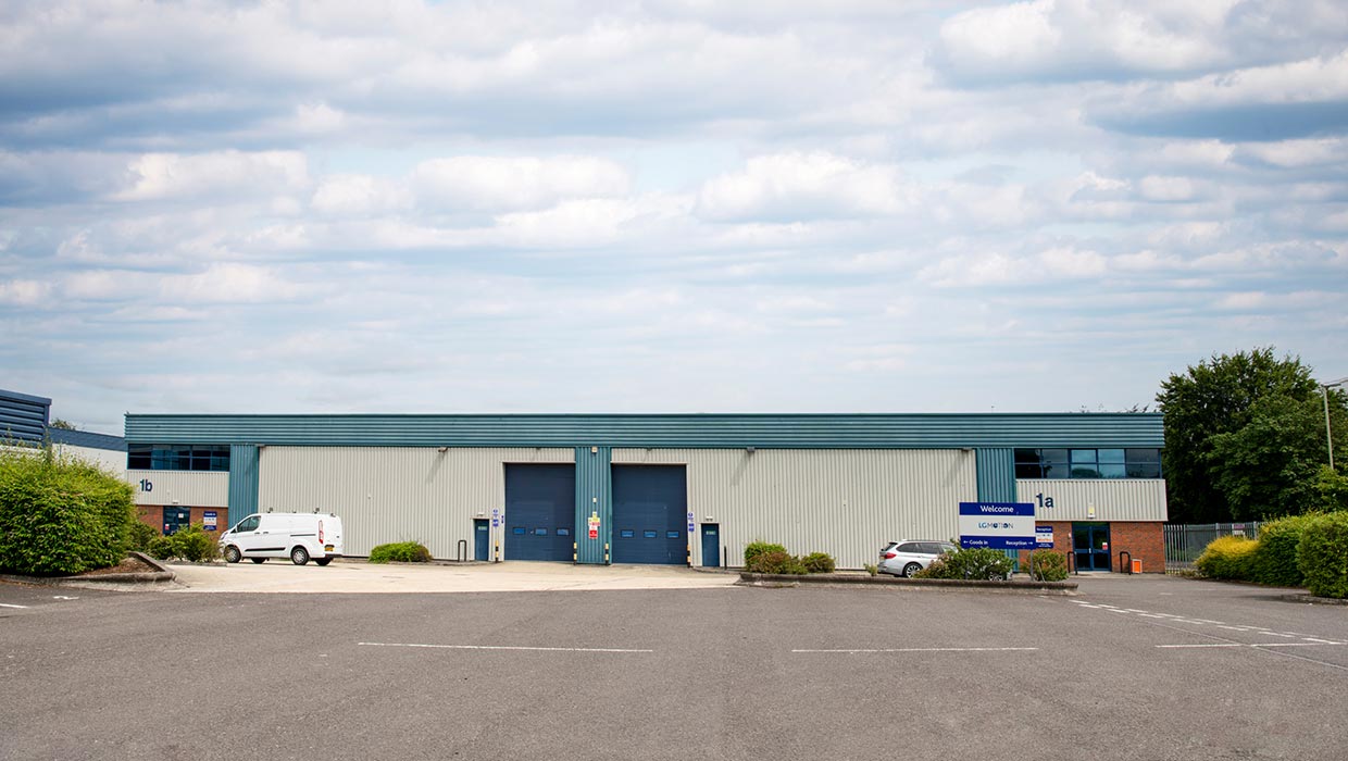 L G MOTION factory image 1