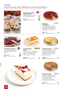 CHEESECAKE MIT KEKSEN UND FRÜCHTEN