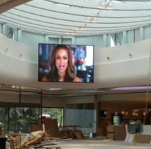 Indoor LED wall - indoor LED wall for shops, theaters, pharmacies, fairs, shopping centers