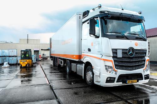 Corn or wheat starch - native or modified, with and without E-number