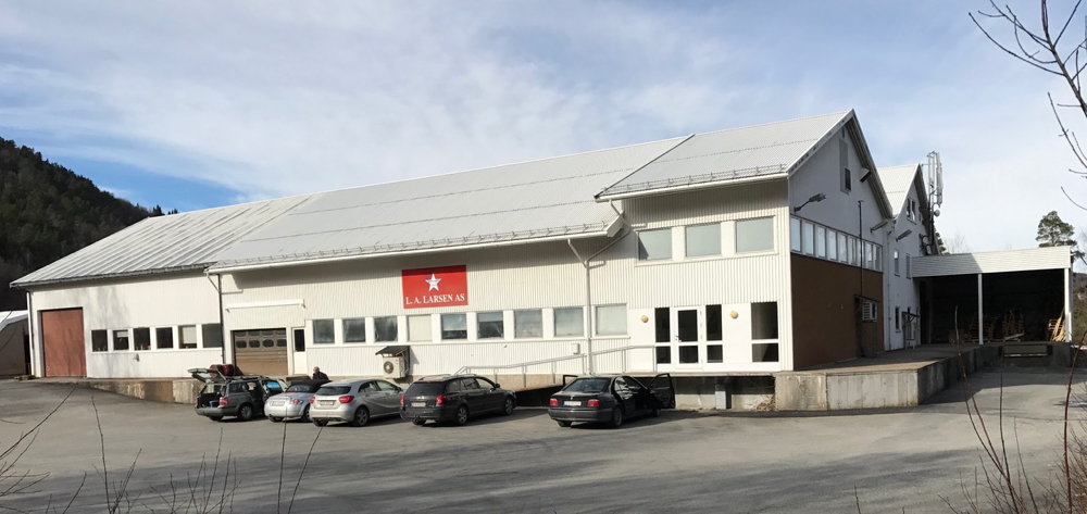 L A LARSEN AS factory image 4