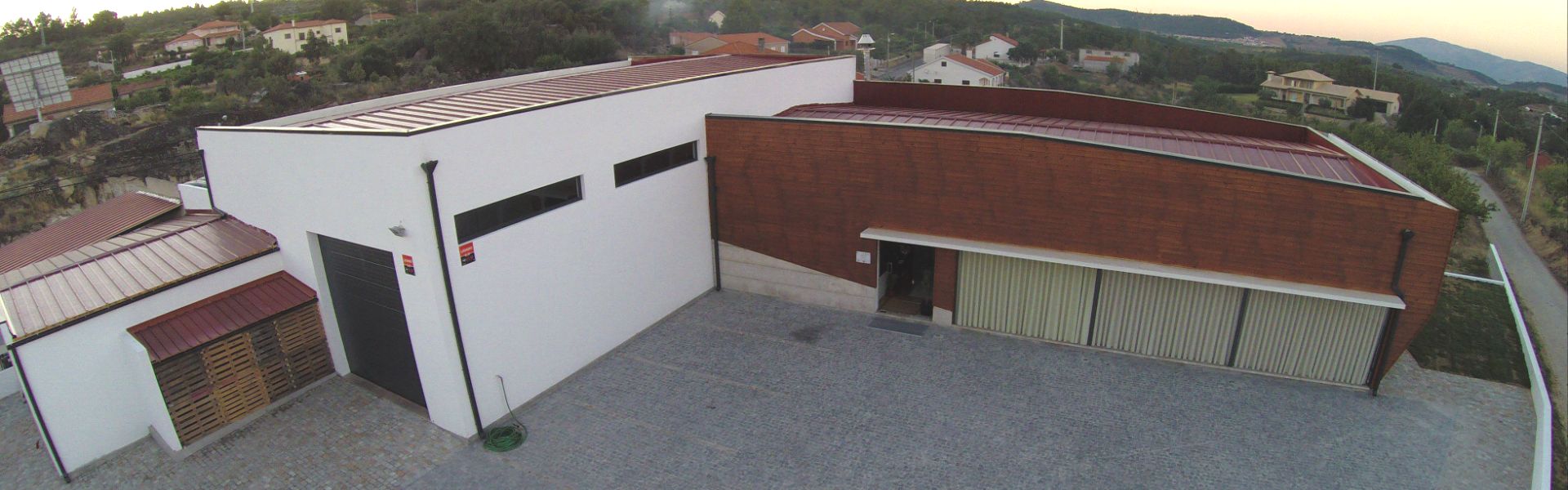 Quinta Holminhos Unipessoal, Lda. Red Wine