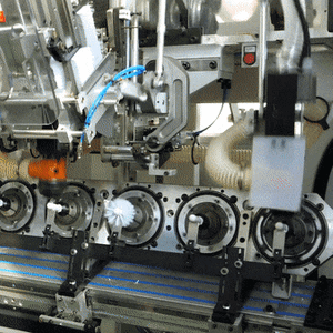 brush-tufting machine