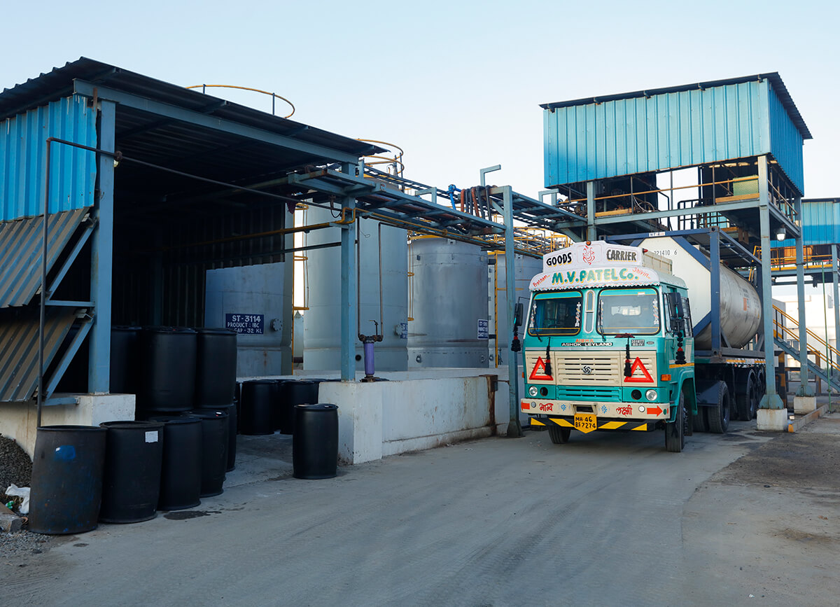 acid chlorides, pharma intermediates, specialty chemicals, and nitriles