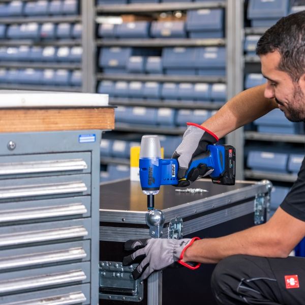 Battery Powered Riveting Tool