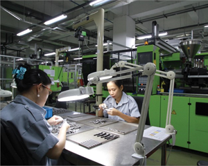 Metal and Ceramic Injection Molded components