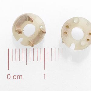 Insert Component for Electrical Contact of Piezo Elements