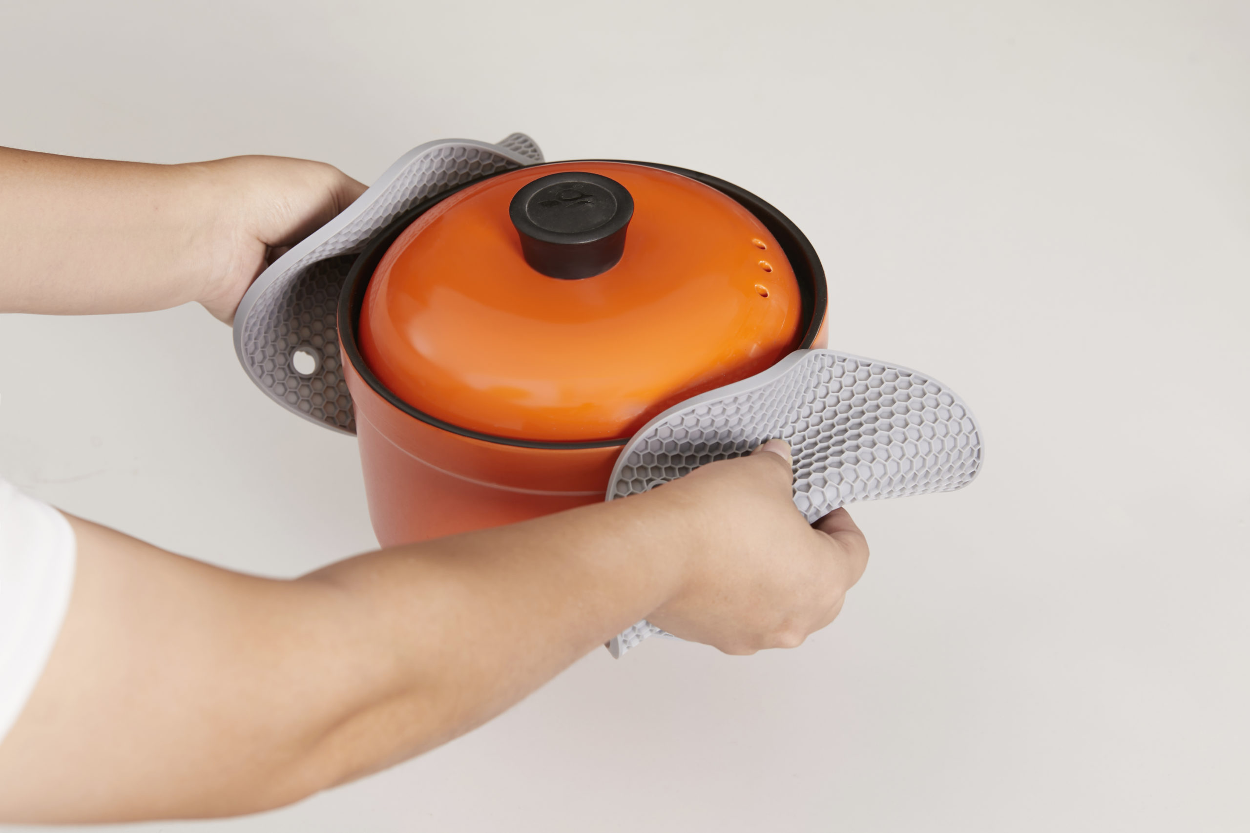 Kitchen Pot and Silicone Pot Holders
