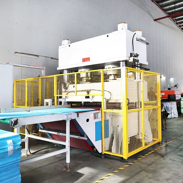 cvvqi17m90ps73egm740.jpg
