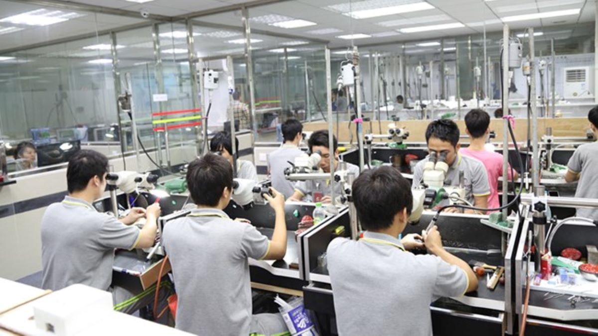Quanzhou Lehuyi E-Commerce Co., Ltd. Earrings