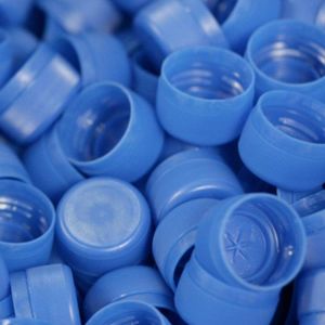 STOCK & CUSTOM CAPS & INJECTION MOULDING PARTS (hinged lids, measuring caps, two-part caps, round lids, caps for safety packaging, sticks, PCO 28, 37mm 2-starters, 38mm 3-starters, sports caps, push-pull caps, child safety caps)