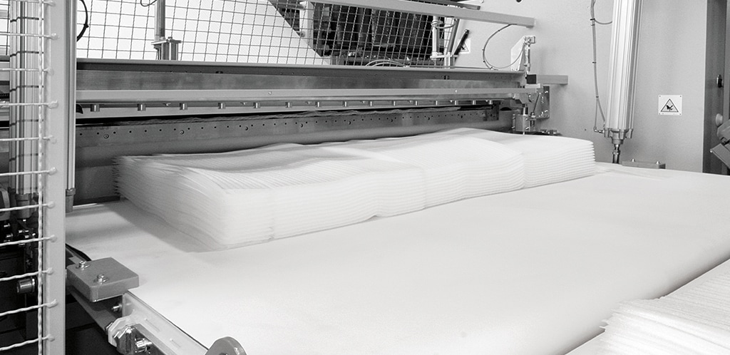 BUBBLE & FOAM PACKAGING Sheeter