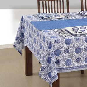 Tablecloth, placemats, napkins