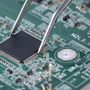 IC and semiconductor component package