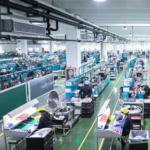Plastic injection molding production