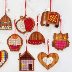 Christmas & Seasonal Decor