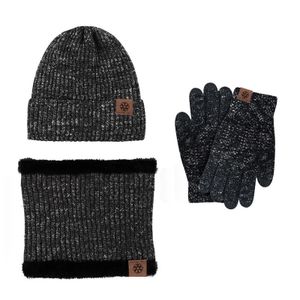 Wholesale  Classic Breathable Warm Design Women Hats Winter Cap Glove Scarf  With Custom Logo