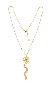 Necklace Flowery lace