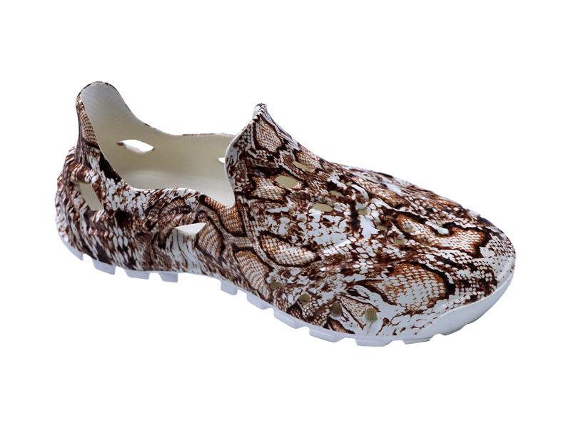 Injection-molded shoe material