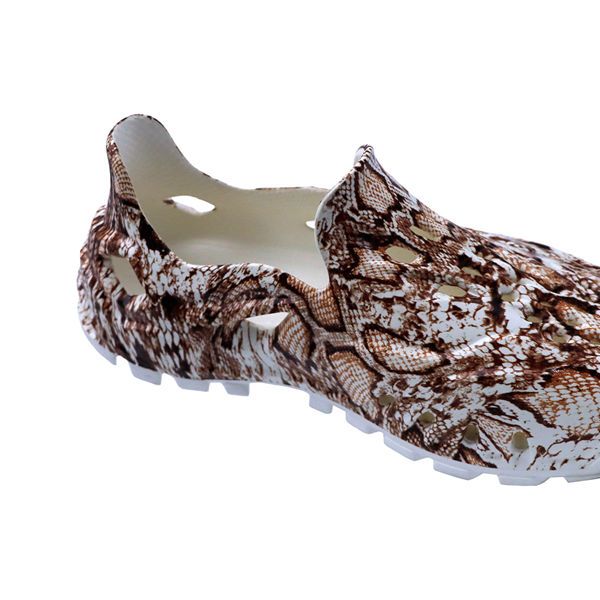 Injection-molded shoe material